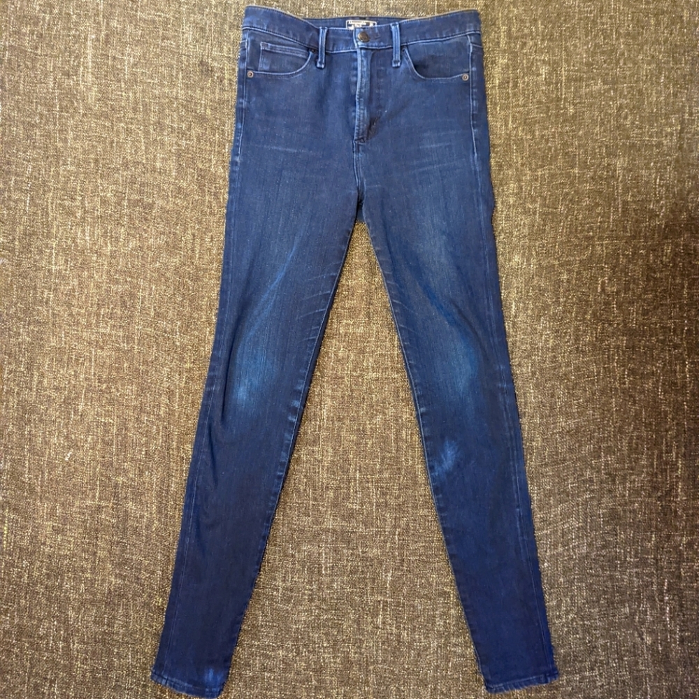 Abercrombie dark blue, high rise, sculpt, super skinny jeans, size 2 R, size 26